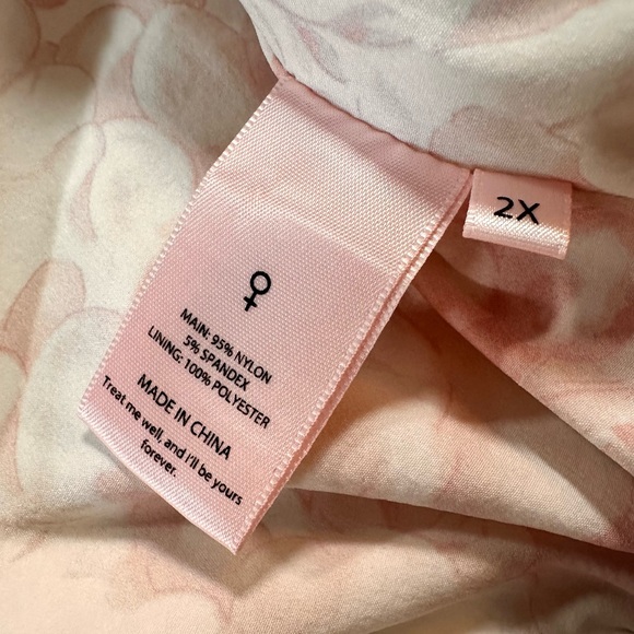 Selkie • Marshmallow Printed Cropped Puffer Coat - Picture 5 of 17